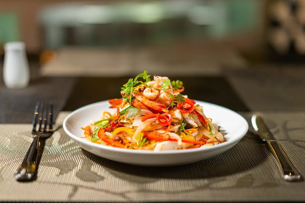 Paralia Hotel Nha Trang 4*,